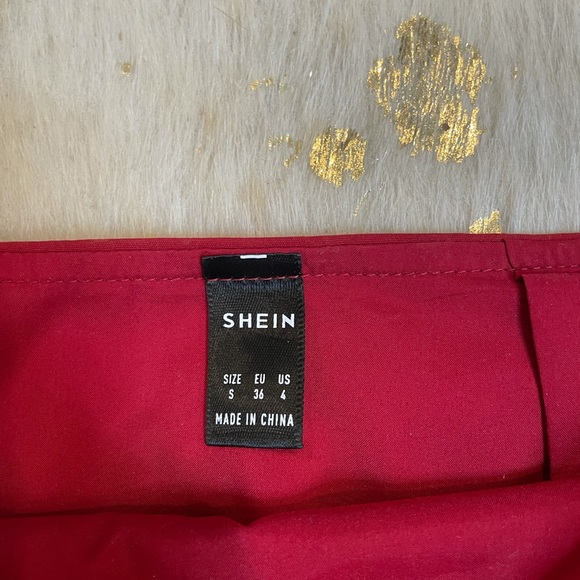 Shein red zip side slit hem skirt - Picture 2 of 4